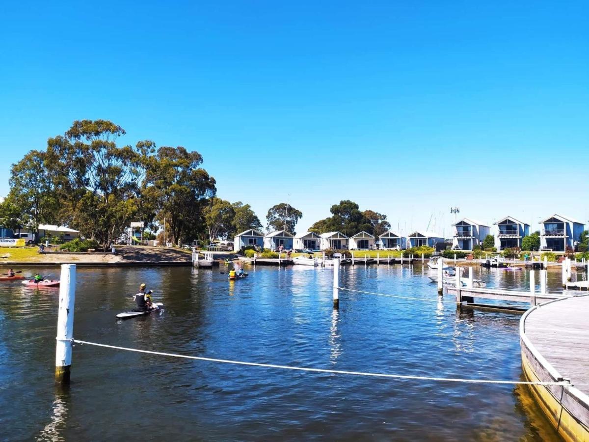 The View - Captains Cove Waterfront Resort Paynesville Zewnętrze zdjęcie