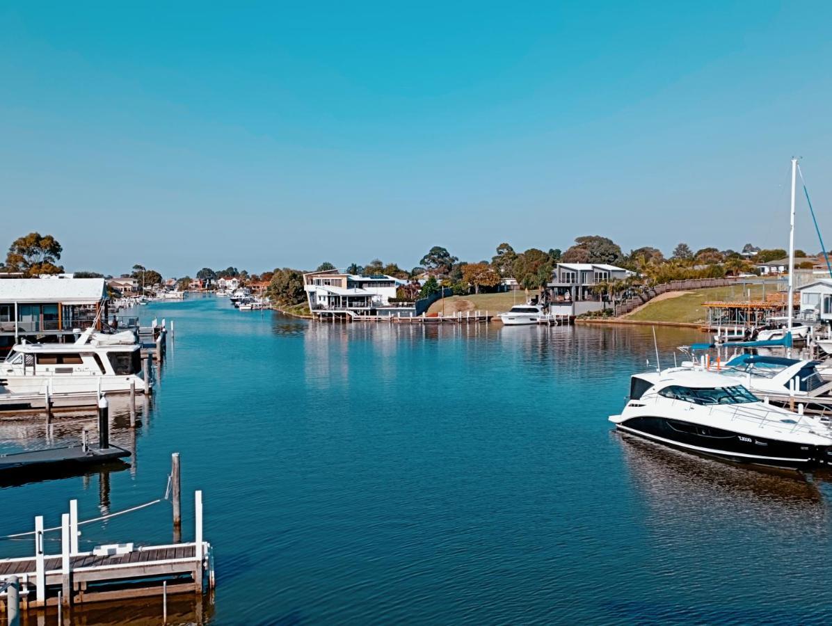 The View - Captains Cove Waterfront Resort Paynesville Zewnętrze zdjęcie